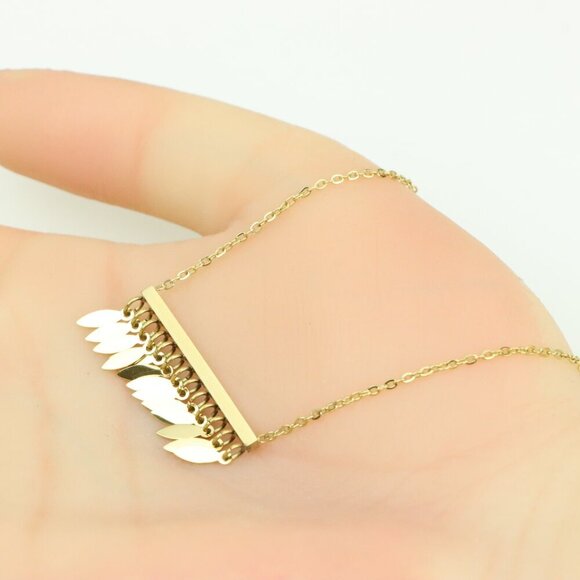 Minimalist Leaf Charm Yellow Necklace with Adjustable Gold Chain, XPNL0383 - Picture 3 of 13